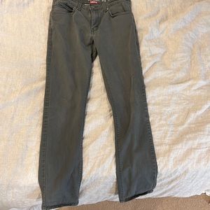 Levi denizen 216 skinny fit jeans. 32x32